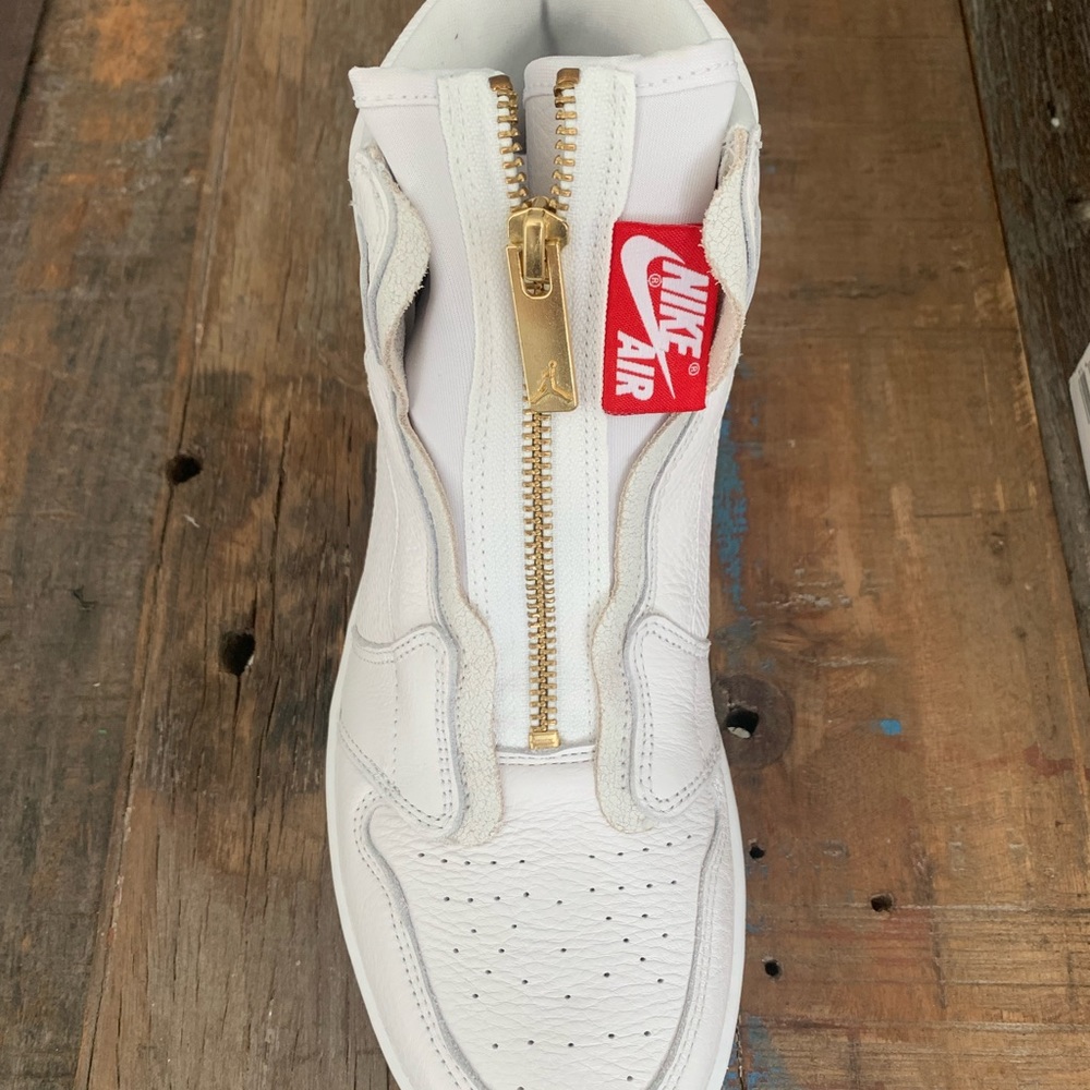 WMNS Air Jordan 1 High Zip
